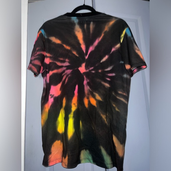 👕NWT Men’s Guess Tie dye shirt size small - Picture 3 of 3